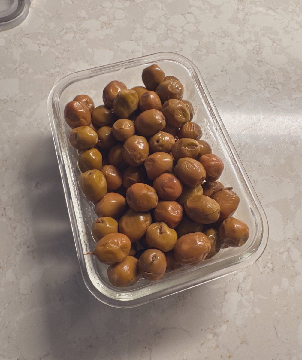 This is the real treasure I brought back to the US from Turkey this weekend. 

Beautiful olives from our own little farm 🫒 If you didn’t know already, I’m obsessed with olives. Nothing beats the taste of home.