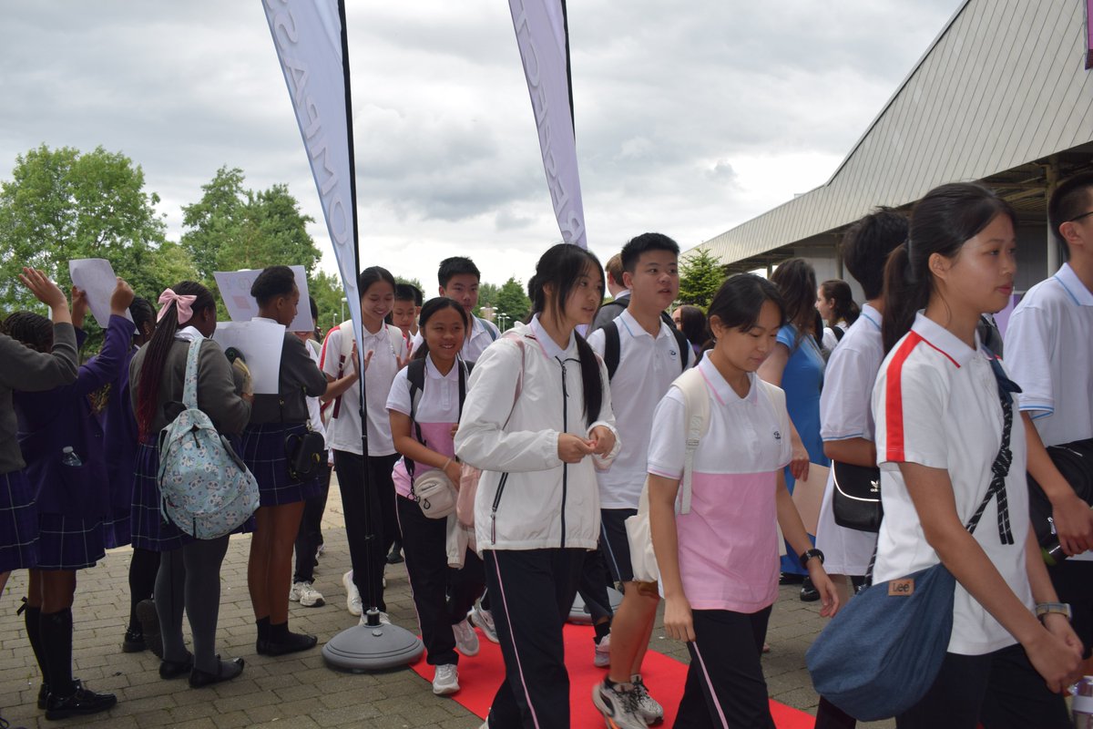 Global School Alliance (@gschoolalliance) on Twitter photo This morning <a href="/AcademyStNics/">St. Nicholas</a> rolled out the red carpet to welcome students and staff from their sister school Shunde No.1 Middle School in Foshan, China. 🇨🇳
What an exciting few days ahead for the whole school community!
#SisterSchoolPartnership #CulturalExchange This morning <a href="/AcademyStNics/">St. Nicholas</a> rolled out the red carpet to welcome students and staff from their sister school Shunde No.1 Middle School in Foshan, China. 🇨🇳
What an exciting few days ahead for the whole school community!
#SisterSchoolPartnership #CulturalExchange