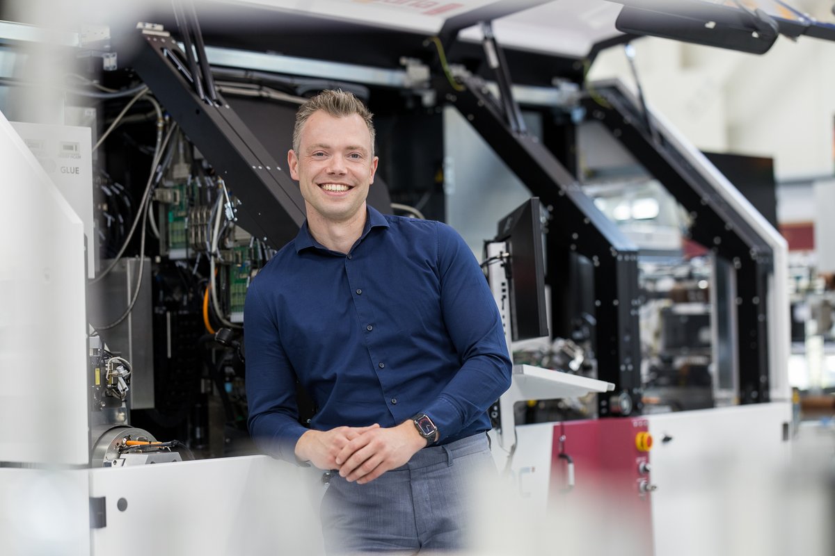 ‘I believe in #leadership that connects, provides direction and empowers people.’ Mart Lommers (32), MD of Sioux Assembly, on growth, diversity and thriving in high-tech.
----
Read his story in Link Magazine.
👉 linkmagazine.nl/uitgaven-in-pd…
----
#SiouxTechnologies #HighTech #assembly