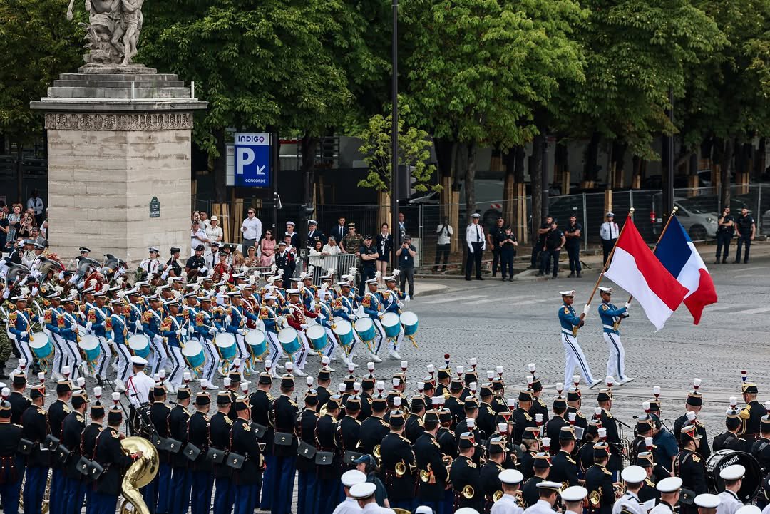 Prabowo Subianto (@prabowo) on Twitter photo Sebuah kehormatan bagi saya untuk menghadiri perayaan Hari Bastille, hari nasional Prancis, sebagai tamu kehormatan atas undangan langsung dari Presiden Republik Prancis, Yang Mulia <a href="/EmmanuelMacron/">Emmanuel Macron</a>.
Saya merasa bangga karena kontingen Tentara Nasional Indonesia turut ambil Sebuah kehormatan bagi saya untuk menghadiri perayaan Hari Bastille, hari nasional Prancis, sebagai tamu kehormatan atas undangan langsung dari Presiden Republik Prancis, Yang Mulia <a href="/EmmanuelMacron/">Emmanuel Macron</a>.
Saya merasa bangga karena kontingen Tentara Nasional Indonesia turut ambil