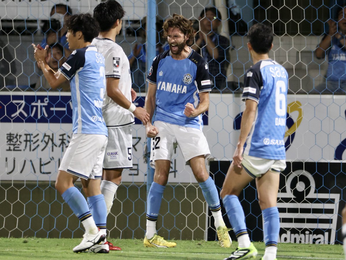 toyo_o_nori1226's tweet image. 決定機阻止後のヤンが爆イケだった件
#ヤンファンデンベルフ