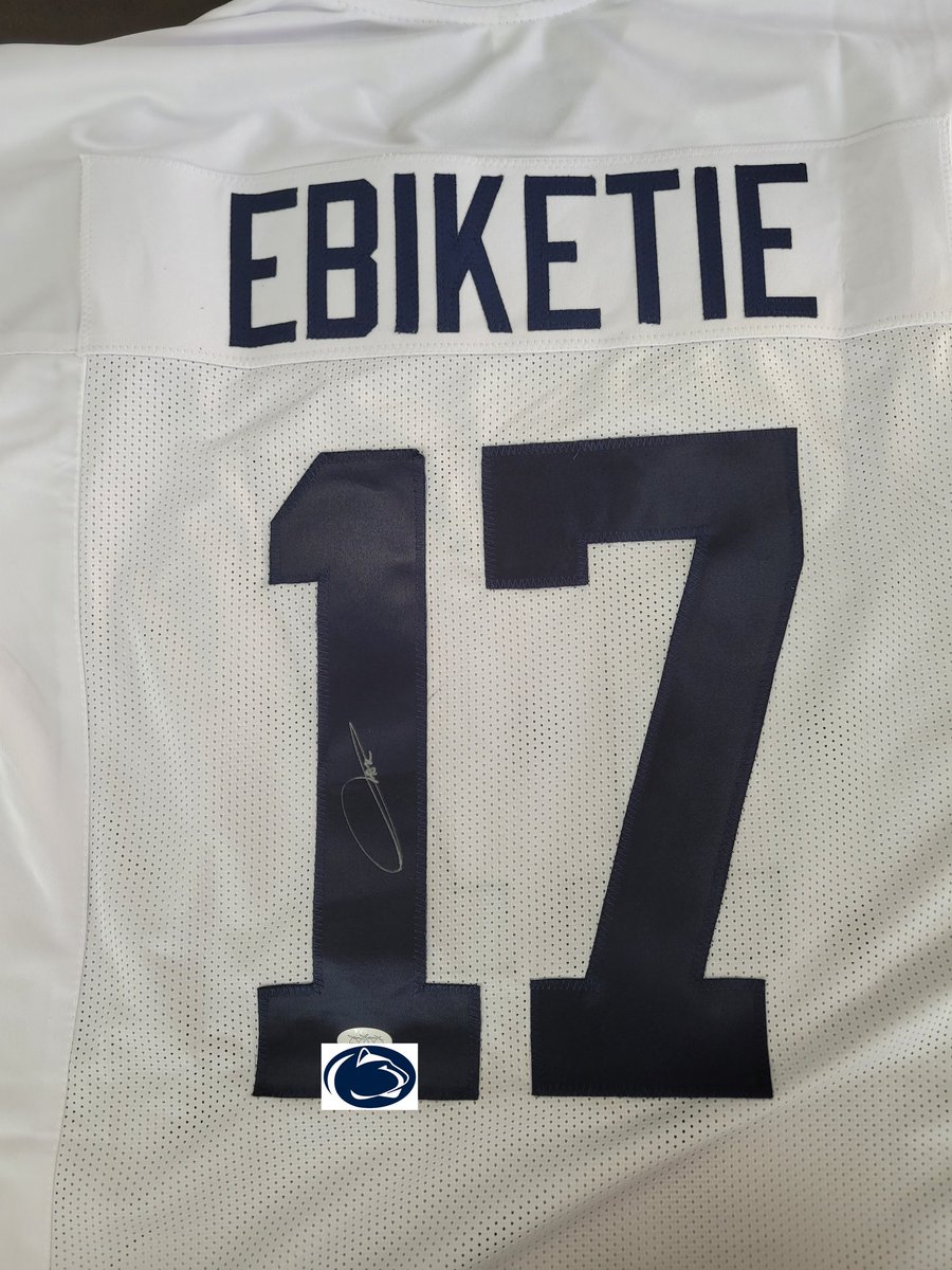 🚨 GIVEAWAY TIME 🚨
Win this SIGNED white Penn State Arnold Ebiketie jersey – JSA certified! 🦁💥

Here’s how to enter:
1️⃣ Follow me
2️⃣ Like this post
3️⃣ Repost (Retweet)

✅ That’s it!
📆 Winner announced Sunday!
(Cert sticker hidden in pics for privacy)
The Godfather of PSU X