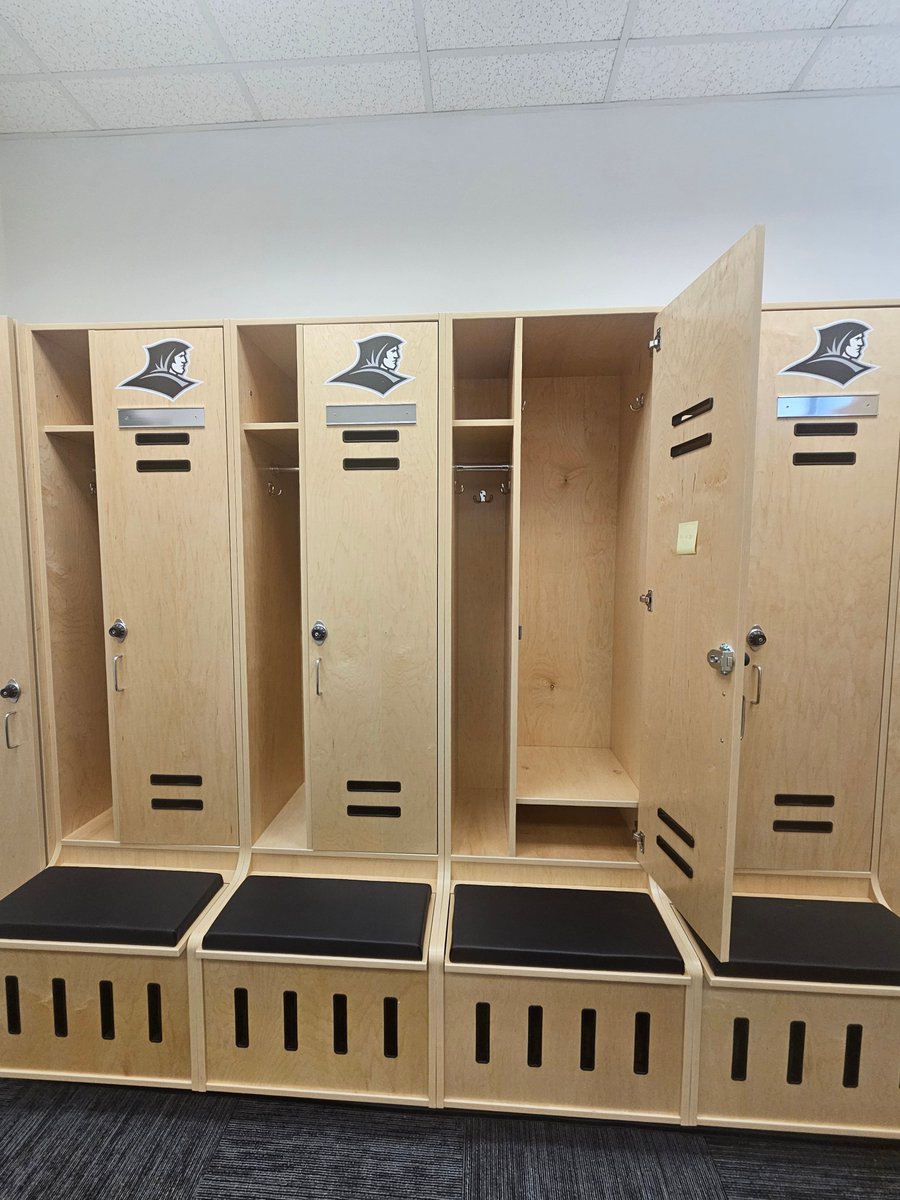 Golf team lockers have arrived 🏌️‍♂️🏌️‍♀️