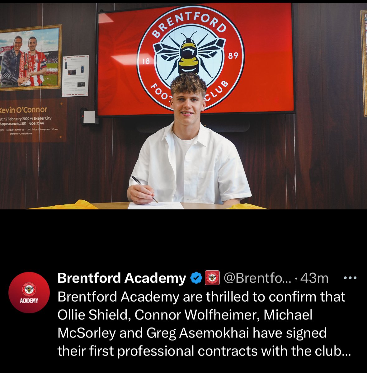 Nigel James Coaching (@nigeljameselite) on Twitter photo Congratulations to our former u18 Goalkeeper Connor Wolfheimer on signing your first professional contract with <a href="/BrentfordFC/">Brentford FC</a> 🙌🏼🧤
We look forward to watching your progress 🤝 Congratulations to our former u18 Goalkeeper Connor Wolfheimer on signing your first professional contract with <a href="/BrentfordFC/">Brentford FC</a> 🙌🏼🧤
We look forward to watching your progress 🤝