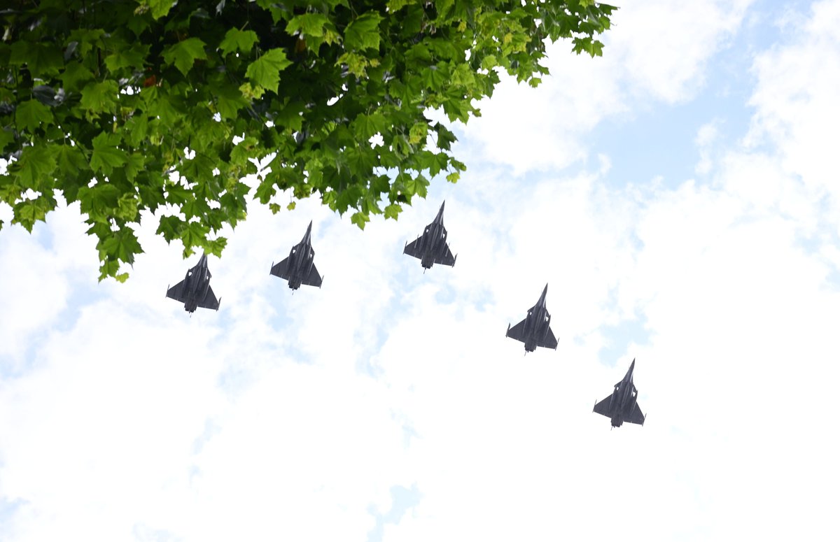 PriolG's tweet image. Défilé du 14 juillet à Brest, bonne fête nationale !
