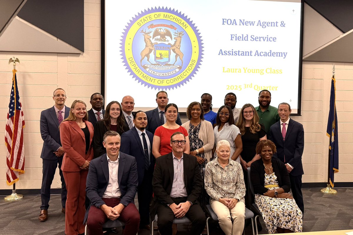 MDOCFOA's tweet image. Congratulations to the 2025 Laura Young FOA academy class.  15 agents took the Oath of Office ready to #MakeADifference.  Thank you to all of the new agents’s family and co-workers who came out to show their support. #WhatYouDoMatters #Purpose