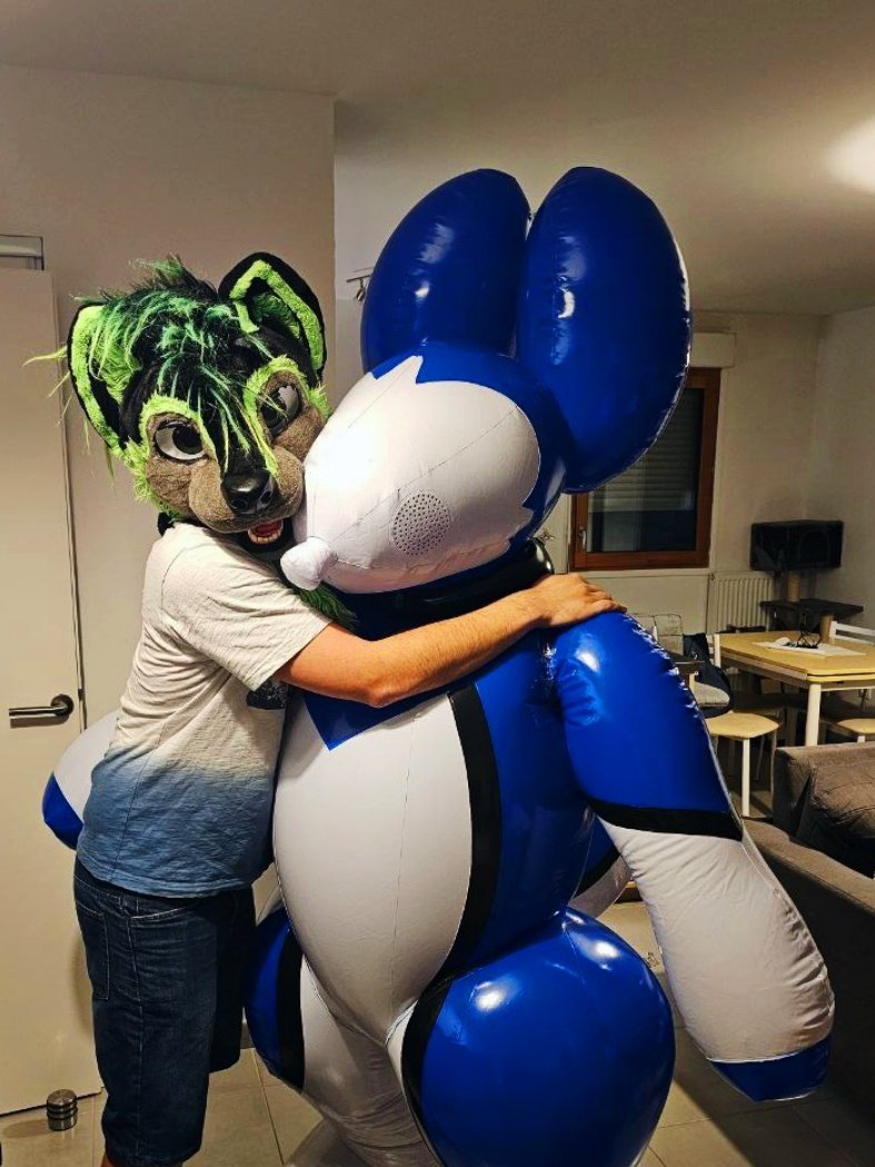 I had a big balloon for my birthday 🎈