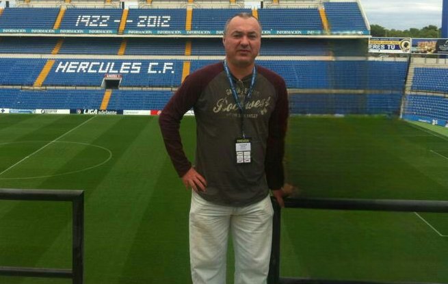 Juan Antonio Hernández (@juanantoniohrm) on Twitter photo Reportajeando a un amigo.
<a href="/juanluismonzon/">juan luis monzón</a>, la voz teldense de la UD Las Palmas en Canarias Radio teldeactualidad.com/art/172769/jua… Reportajeando a un amigo.
<a href="/juanluismonzon/">juan luis monzón</a>, la voz teldense de la UD Las Palmas en Canarias Radio teldeactualidad.com/art/172769/jua…