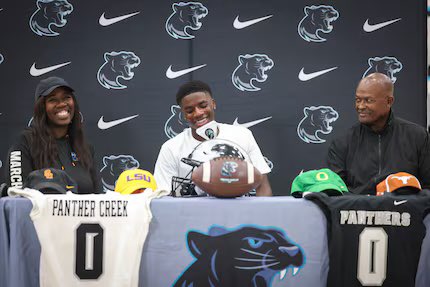 In a family full of remarkable athletes that includes state and national champions, Frisco Panther Creek’s Jalen Lott stands tall

The four-star wide receiver and track standout commited to Oregon last week, becoming the latest DI athlete in his family.

dallasnews.com/high-school-sp…