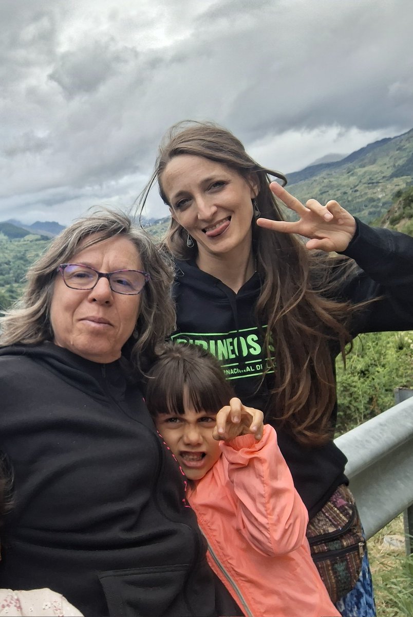 El clima no importa, el verano se inaugura cuando empiezan los conciertos. 

#PirineosSur 2025 
Natalia Lafurcade, Toquinho, Los Tigres del Norte, Puro Relajo... y el cartel sigue fuerte 🔥

Gracias @amaliaoc, gracias montaña 🏞✨️