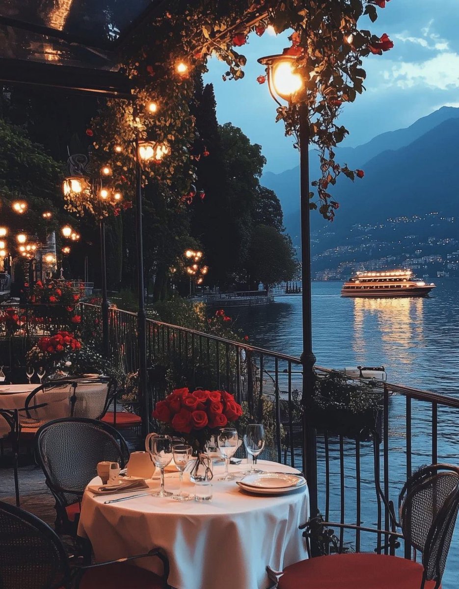 W0rld2026's tweet photo. Lake Como, Italy https://t.co/exYI12wvw1