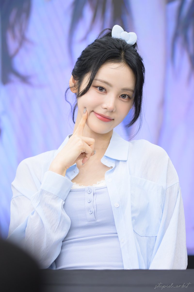 stupid_orbit's tweet image. ARTMS @ 메이크드림홀 20250711 #ARTMS #아르테미스 #Club_Icarus #진솔 #JinSoul