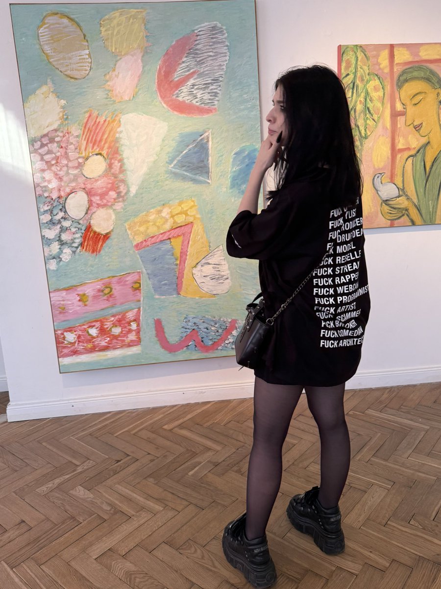 Egg

Today, <a href="/m4lkxx/">m4lka</a> and I visited EGGZGALLERY, a place in St. Petersburg located near the famous egg-themed street art (check qwote)

We truly connected with the egg art

Only eggs🥚