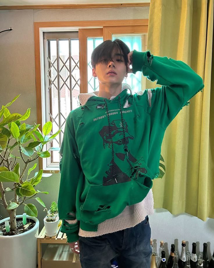 leadffer's tweet image. La vie n’est pas parfaite, mais elle brille. Dans les erreurs, dans les éclats de rire. Tout a une lumière, même les chutes.