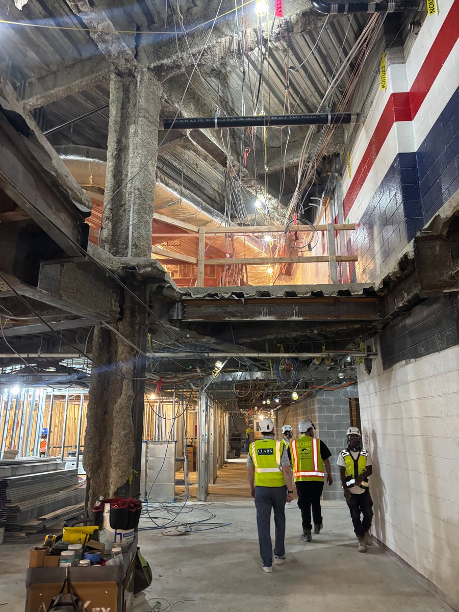 ZacharyLeonsis's tweet image. Construction at Capital One Arena is in full swing. 🚧✨
From infrastructure upgrades to expanded square footage and redesigned fan areas, every detail is focused on delivering an unforgettable experience for the community @MSE serves.
@CapitalOneArena has long been an anchor…