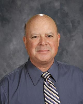 NIAAA9100's tweet image. We're back with #AwardWinnerMonday 🏆 Today, let's congratulate and remember the late Bill Fitzgerald, CMAA for receiving the Thomas E. Frederick Award of Excellence at the 2024 NADC 👏 He was represented by his daughter Abby as we celebrated all the great work Bill contributed.