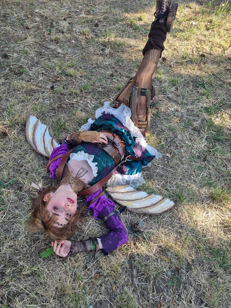 patchwerkrebi's tweet image. Some more Lilys!!!!
We had such a fun photoshoot yesterday, I have so many pics! (I just have to edit the Hungexpo buildings out of them lol)
Thankyouu soo much for taking the pictures @_forest_fae_ and @MrResinValden !!!馃挅馃挅馃挅
#idvcosplay #idvcheerleader #idvlily #lilybarriere