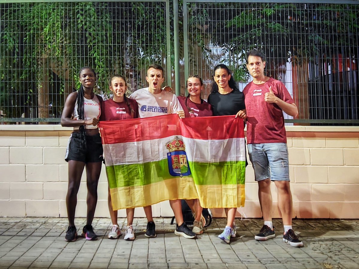 𝗖𝗧𝗢. 🇪🇸 𝗗𝗘 𝗖𝗖.𝗔𝗔. (12/07, CR)

8️⃣ <a href="/Biaannca__/">Bianca 🌌</a> en 200 con 24.19w
1️⃣0️⃣ <a href="/_TrevianaTop/">Daniel Blanco</a> en 400 🚧 con 52.92
1️⃣2️⃣ <a href="/mireia_guerra/">Mireia✨</a> en 100 con 12.13 sb
1️⃣5️⃣ <a href="/monicaherreros_/">Mónica Herreros</a> en 400 con 59.42 pb
#IreneRaimí 12.01 en 100 pb
8️⃣ 4x400
1️⃣2️⃣ 4x100 récord 🔴⚪🟢🟡

Not bad! #TeamBarrasa