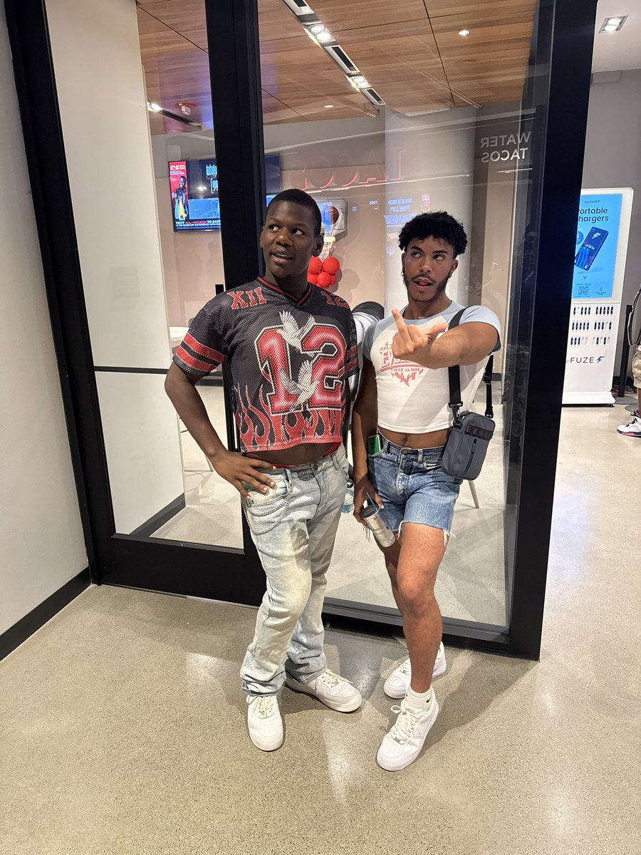 Love my girls down!! <a href="/DaeVanity/">Dae Vanity</a> <a href="/PrinceValentin0/">｡･ﾟﾟ･𝐕𝐀𝐋𝐄𝐍𝐓𝐈𝐍𝐎･ﾟﾟ･｡</a>