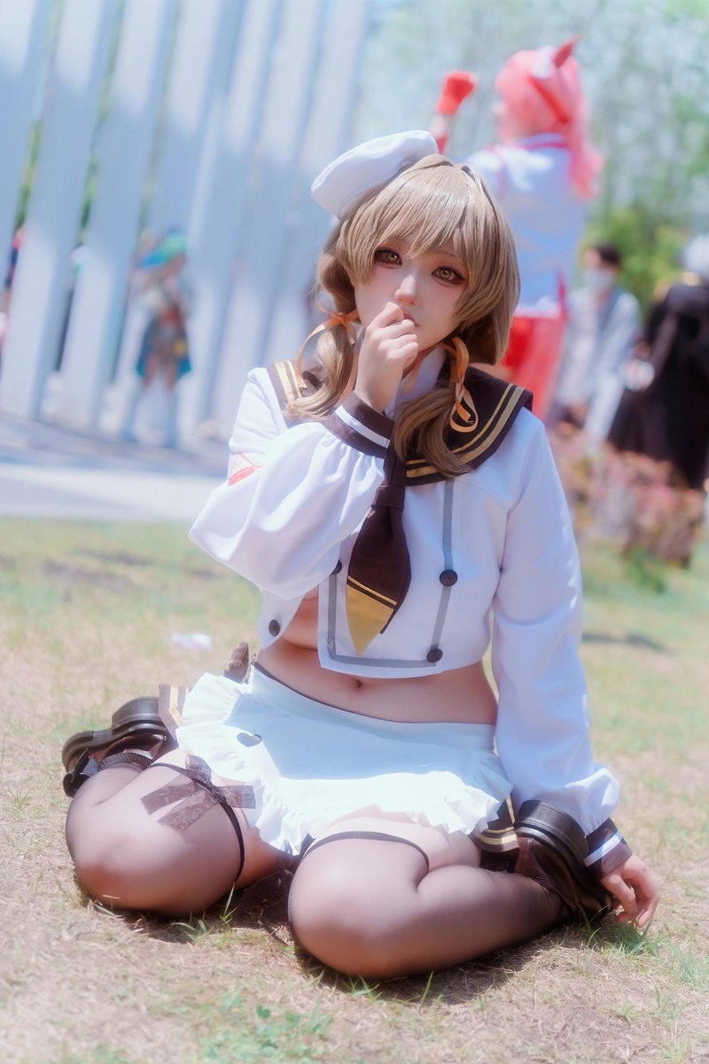 뱃살 접힌 거 봐주셈 이게 진짜 뱃살원충이에요(negative)
#NIKKE #NIKKEcosplay #NIKKEkrcosplay #bready #니케