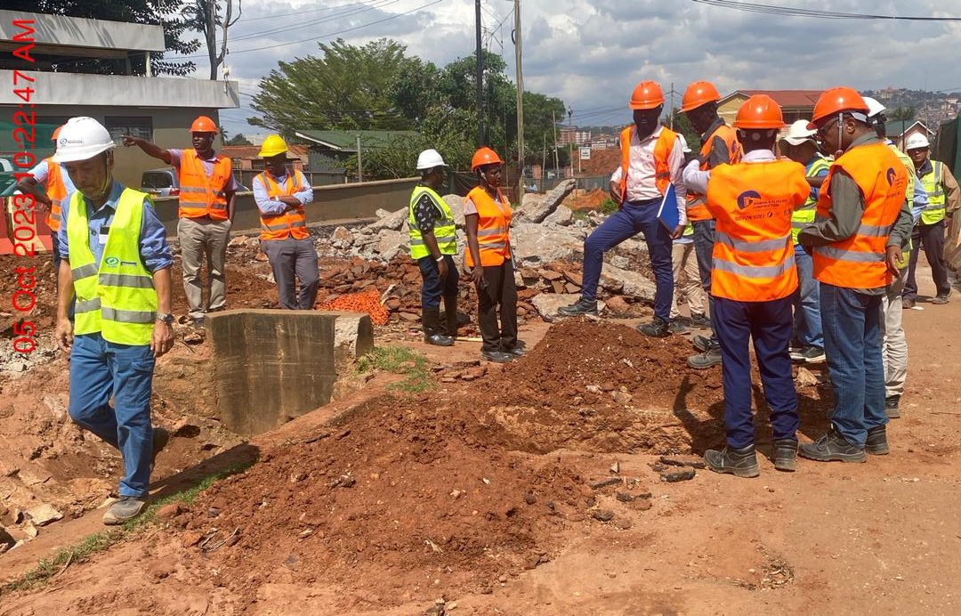 ICS_eng's tweet image. Recognizing Lilian Kyobutungi, a Senior Engineer at ICS.

“This symbolizes a team’s shared vision and dedication in delivering impact and significance through national- scale infrastructure projects, with integrity, and excellence that ICS Engineering represents.’’
#ICSAT10