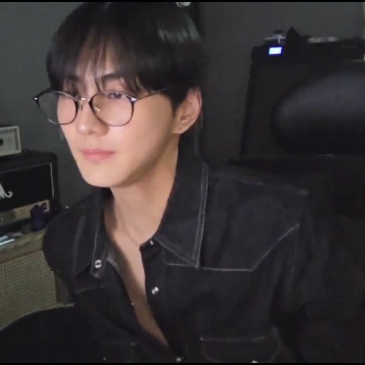 PIC0209's tweet image. YANG JUNGWON??!!