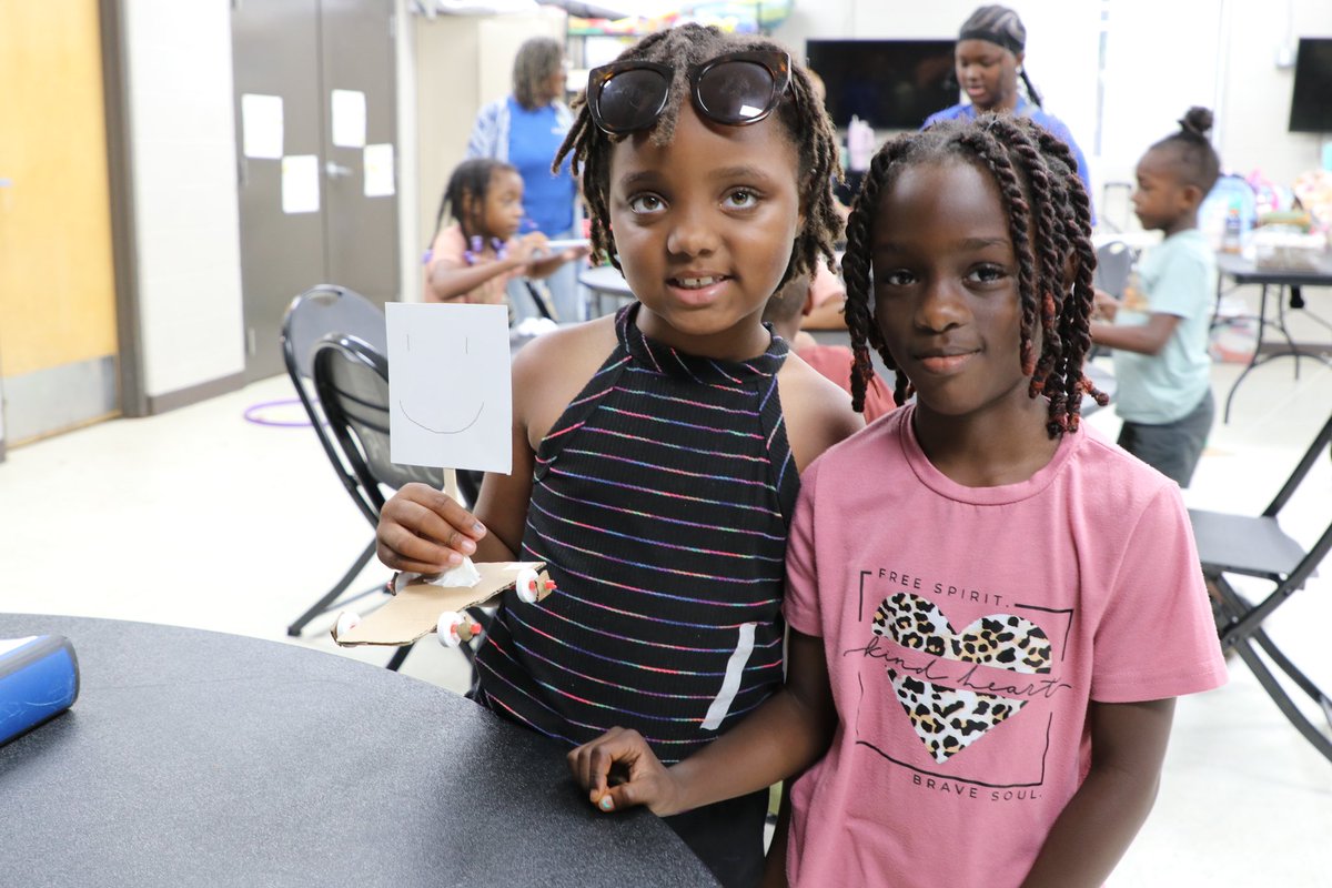 orlandoFPR's tweet image. No summer learning loss here! 😎📚

It’s #NationalSummerLearningWeek and our certified teachers at Callahan, Engelwood, Rock Lake, &amp;amp; Smith are keeping young minds active and inspired.

Our 21st Century programs combine creativity and academics to make every day meaningful &amp;amp; fun!