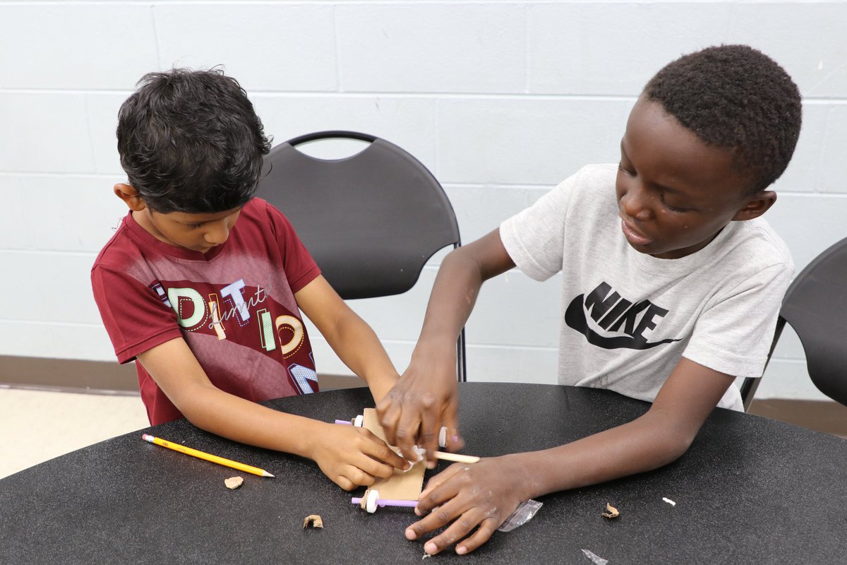 orlandoFPR's tweet image. No summer learning loss here! 😎📚

It’s #NationalSummerLearningWeek and our certified teachers at Callahan, Engelwood, Rock Lake, &amp;amp; Smith are keeping young minds active and inspired.

Our 21st Century programs combine creativity and academics to make every day meaningful &amp;amp; fun!