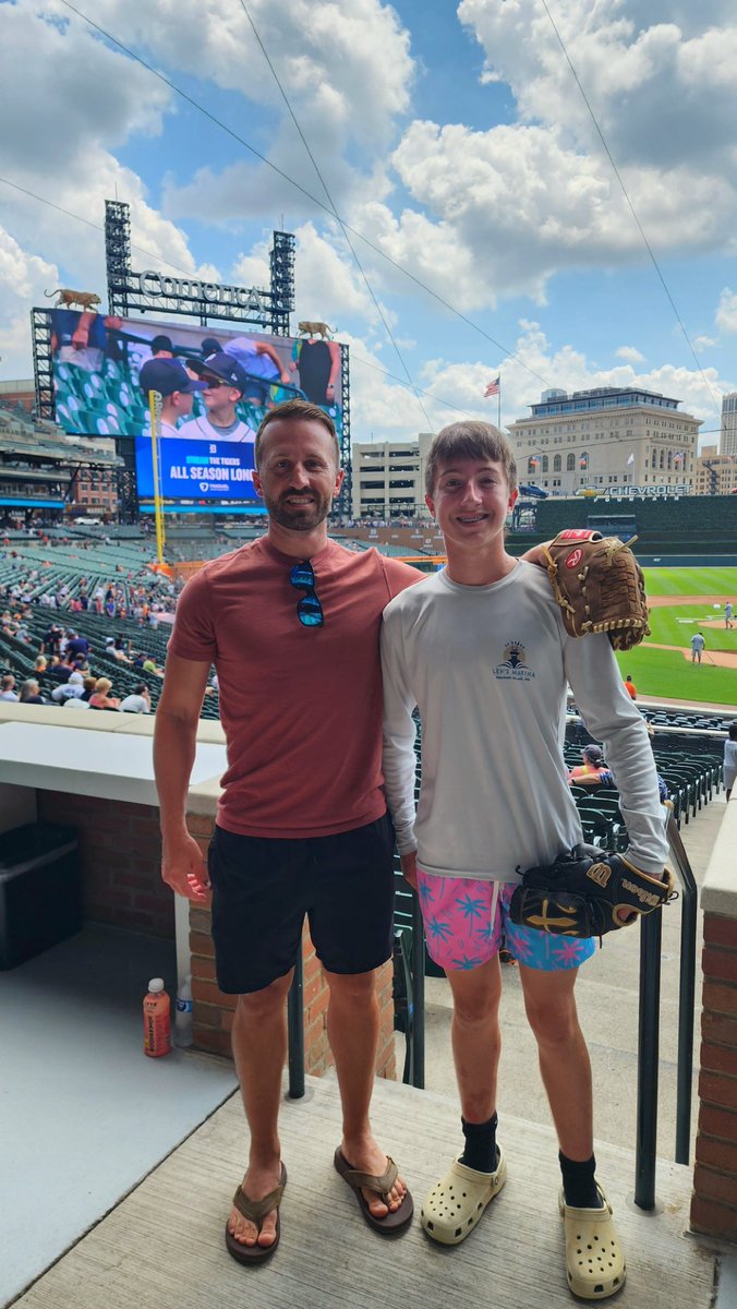 ChrisPalombi's tweet image. Amazing day at Comerica Park with my son yesterday, catching the Tigers vs. Mariners game!
Big thanks to @RandyArozarena for tossing us a ball after crushing a home run. Class act and a heck of a player!