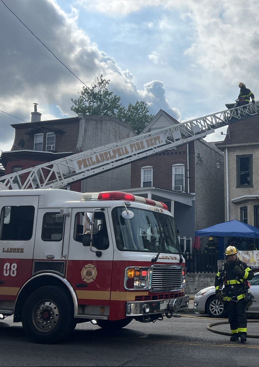 PhillyFireDept's tweet image. Daily totals for Sunday, July 13:
🚑: 826 EMS incidents
🚒: 149 fire incidents
🔥: 2 working fires
#PFDstrongertogether
