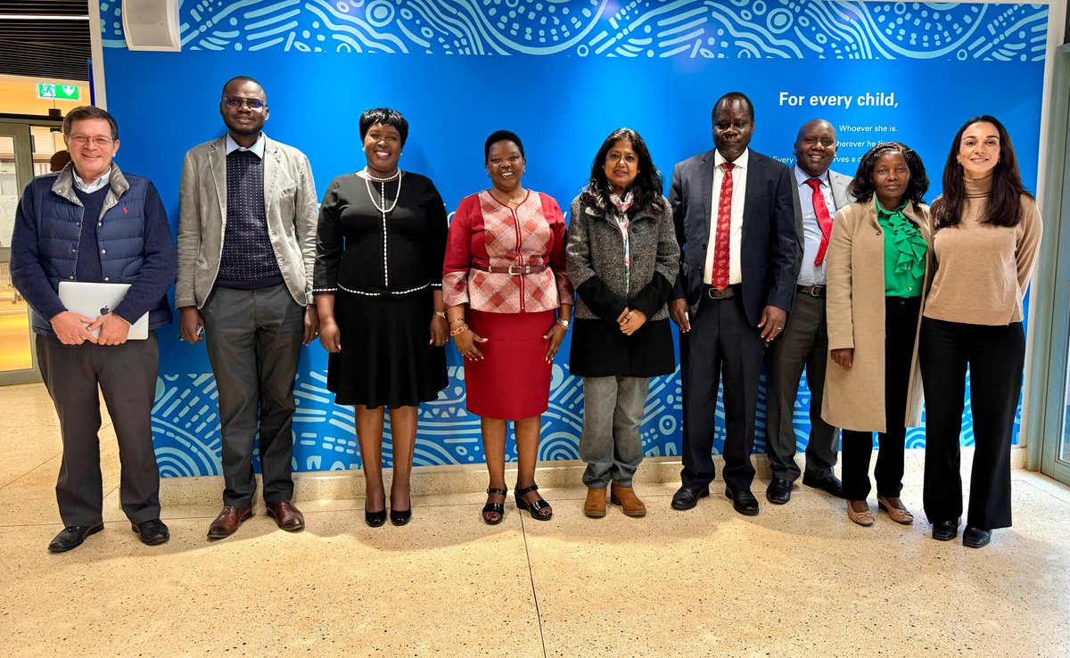 ShaheenSnilofer's tweet image. Today, I was honoured to host Madam @IpatoSurum, Chair of the @AFGMBoard, and her team. We reflected on the progress & challenges ahead on Ending FGM by 2030 through initiatives like @GPtoEndFGM with support from @UNICEFKe together with @UNFPAKen to #EndFGM in #Kenya. Our…