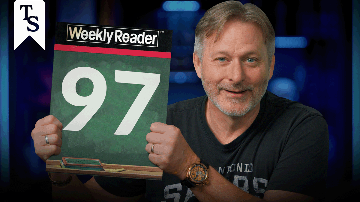 jajminton's tweet image. It was a bit of a week... but reading never stops! Check out just how much John is loving The Long Price Quartet and Jakob is loving Sun Eater!

🔗 youtu.be/0x-tchqMIRE