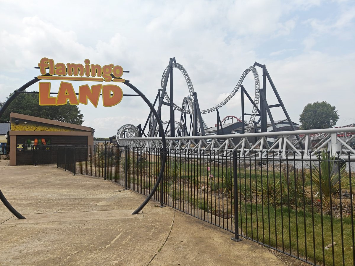 ASCHC_COLLEGE's tweet image. Today Years 9 and 10 have been on a rewards trip to Flamingo Land. A fun day has been had enjoying the rides and seeing all of the animals.