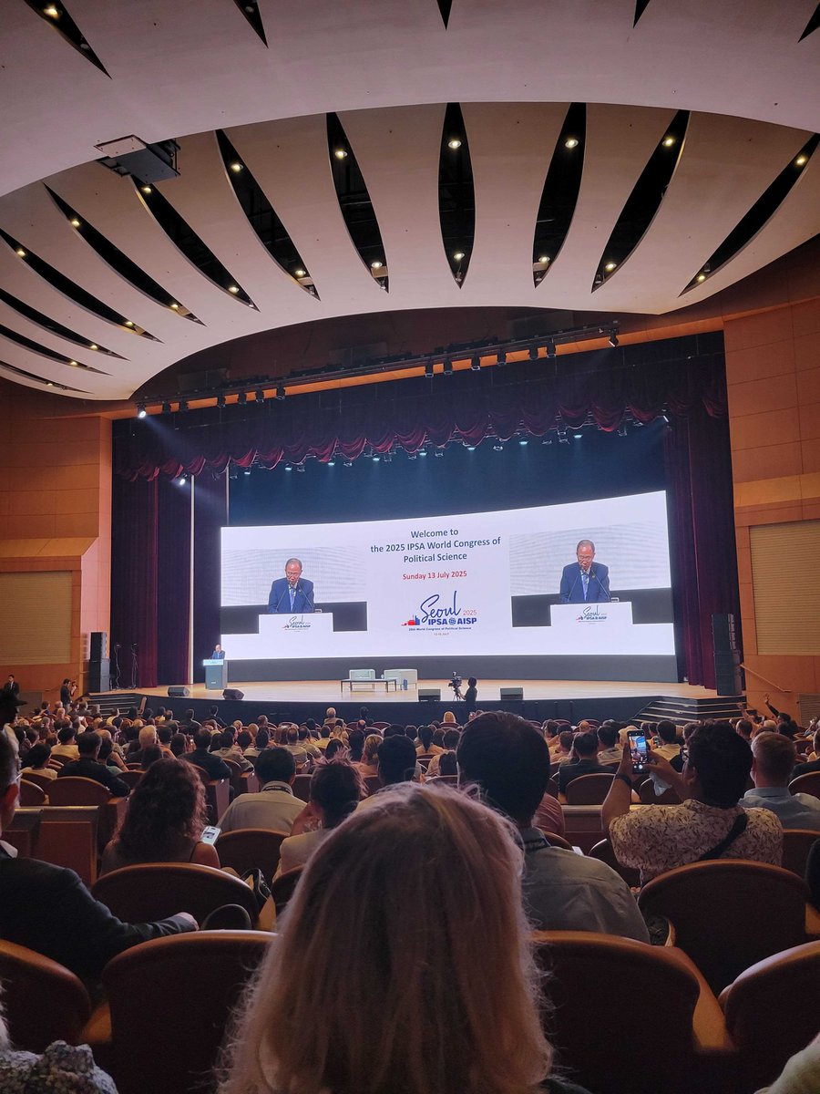 gstrategylab's tweet image. The IPSA (@ipsa_aisp) World Congress kicks off in Seoul! GSL’s Gabriel Fezza &amp;amp; @MathieuJPP will present research on how institutional, economic &amp;amp; political factors shape the effectiveness of international laws.
📌Join their panel July 15, 3:30 PM KST @ Coex [3F 308B]. #IPSA2025