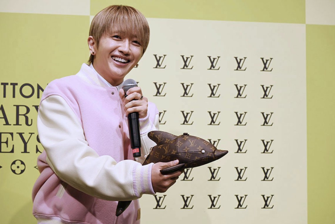 k*k様 【希少・美品】Nissy着用☆ルイヴィトン アメリカズカップ ウインド w300_IrU.jpg