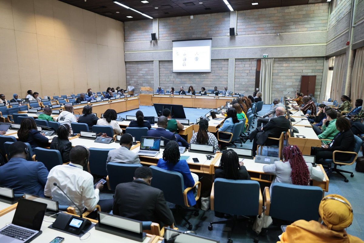 UN Environment Programme in Africa (@unep_africa) on Twitter photo At AMCEN-20, the side event “One Continent, One Voice” reignited the call for environmental rights to move from principle to practice.
🇰🇪 Amb. <a href="/AbabuNamwamba/">Amb Hon Ababu-Namwamba, EGH🇰🇪</a> : “Strong institutions and constitutional frameworks can deliver on this promise.”
🇲🇦 Deputy Amb. Siham Mourabit: “The UN At AMCEN-20, the side event “One Continent, One Voice” reignited the call for environmental rights to move from principle to practice.
🇰🇪 Amb. <a href="/AbabuNamwamba/">Amb Hon Ababu-Namwamba, EGH🇰🇪</a> : “Strong institutions and constitutional frameworks can deliver on this promise.”
🇲🇦 Deputy Amb. Siham Mourabit: “The UN