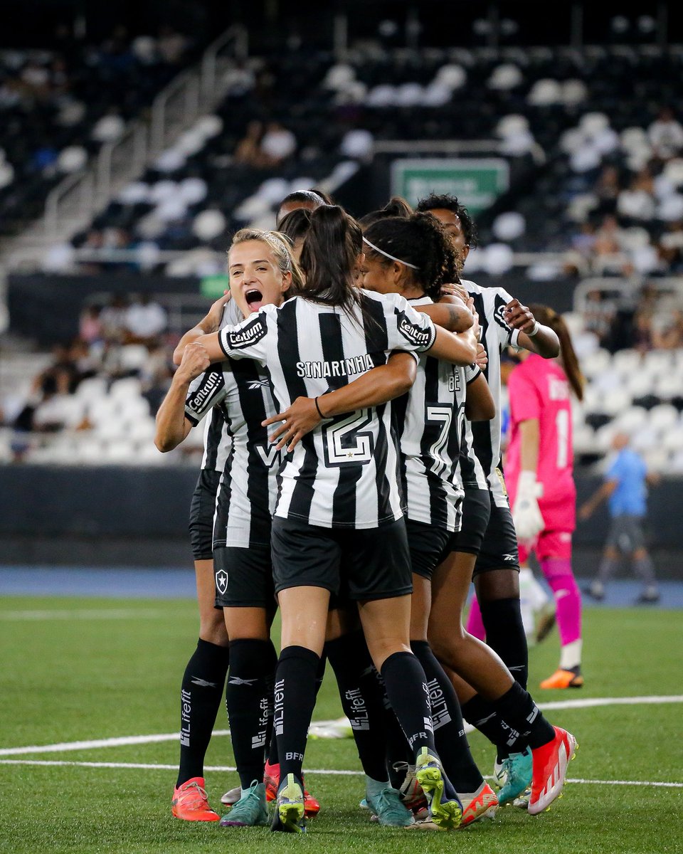 Bom dia, Fogão! 😁🔥

A saudade de ver as #Gloriosas em campo só aumenta… Agosto é logo ali! 🤩🫵🏽 #VamosGLORIOSAS

📸 Arthur Barreto/ BFR