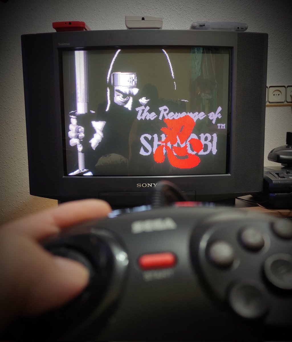 RetroBits8's tweet image. No recuerdo a nadie que tuviese una Mega Drive y no haya jugado a este juego. The Revenge of Shinobi!! Juego que vino en numerosos Mega Pack y que hacía las delicias de los afortunados poseedores de Mega Drive. Qué mejor juego para estrenarla!! 😍
#retrogaming #megadrive