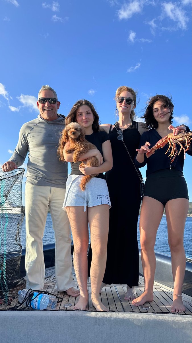 ElenaCardone's tweet image. Family time in the South of France. Blessed.