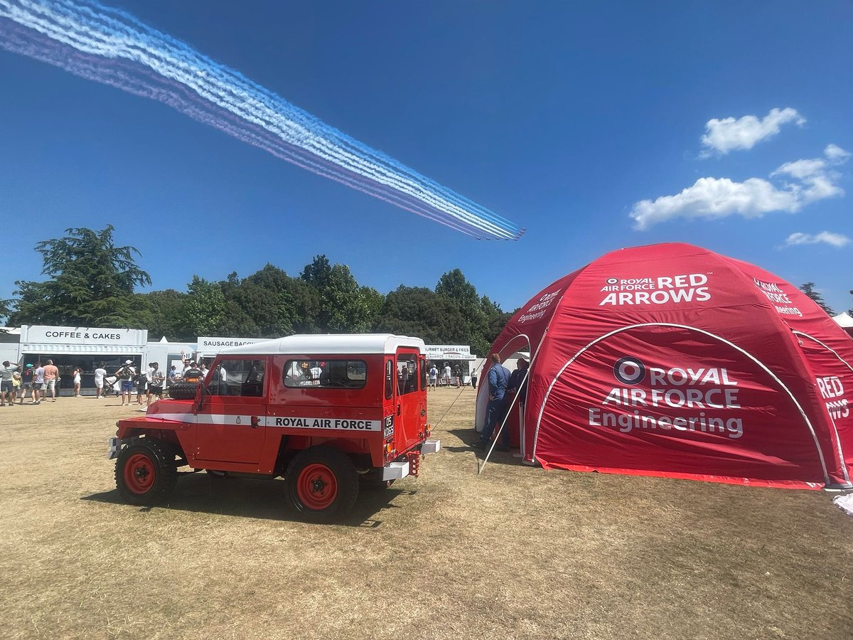 rafredarrows's tweet image. Always a highlight of the display calendar - sharing more images from the Red Arrows’ appearance at this year’s Goodwood Festival of Speed.
#RedArrows | #FOS | #Goodwood