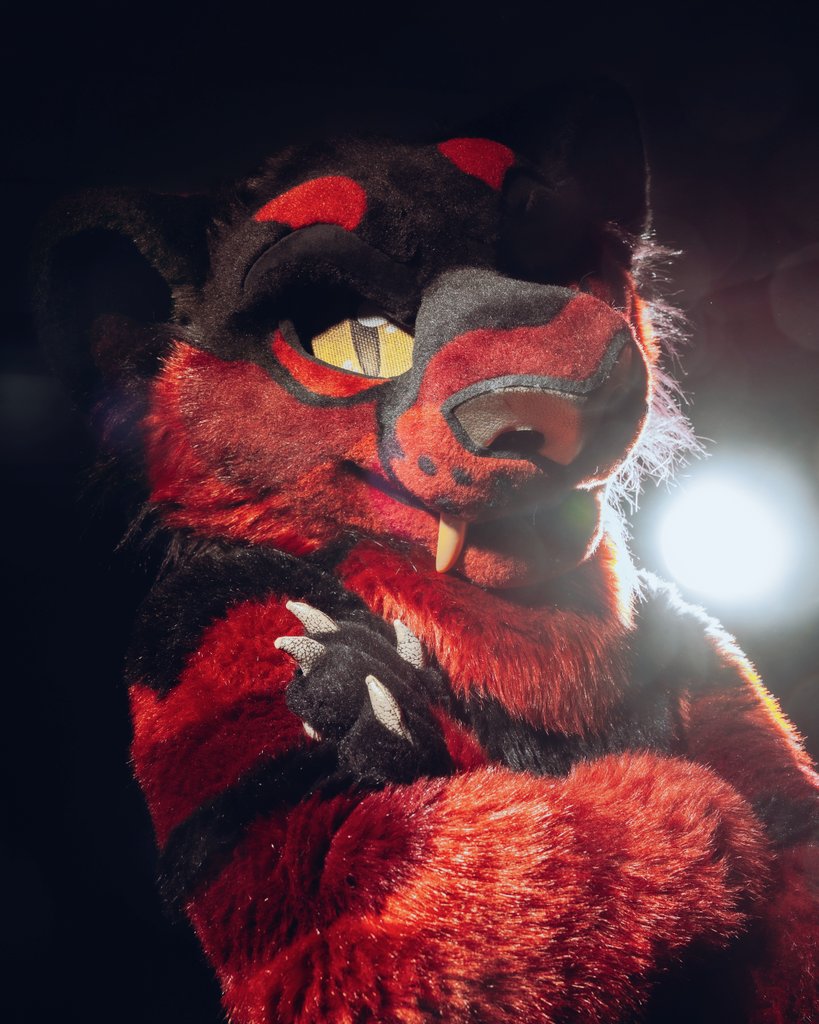 Ruby's got claws, fangs, and attitude to spare 🔥

Character by <a href="/Melon_mow/">Soju cat ☠️ @Megaplex</a>