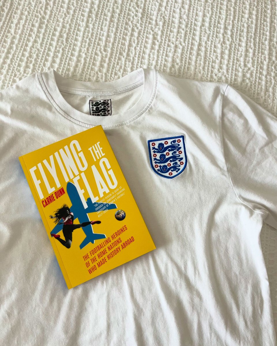 Legend_Press's tweet image. 🏴 Victory never looked so good! After England’s win last night, why not keep the momentum going with a brilliant read?
Flying the Flag by Carrie Dunn is the perfect companion for any Lionesses fan!
#Lionesses #WomensFootball #England #weuro25
