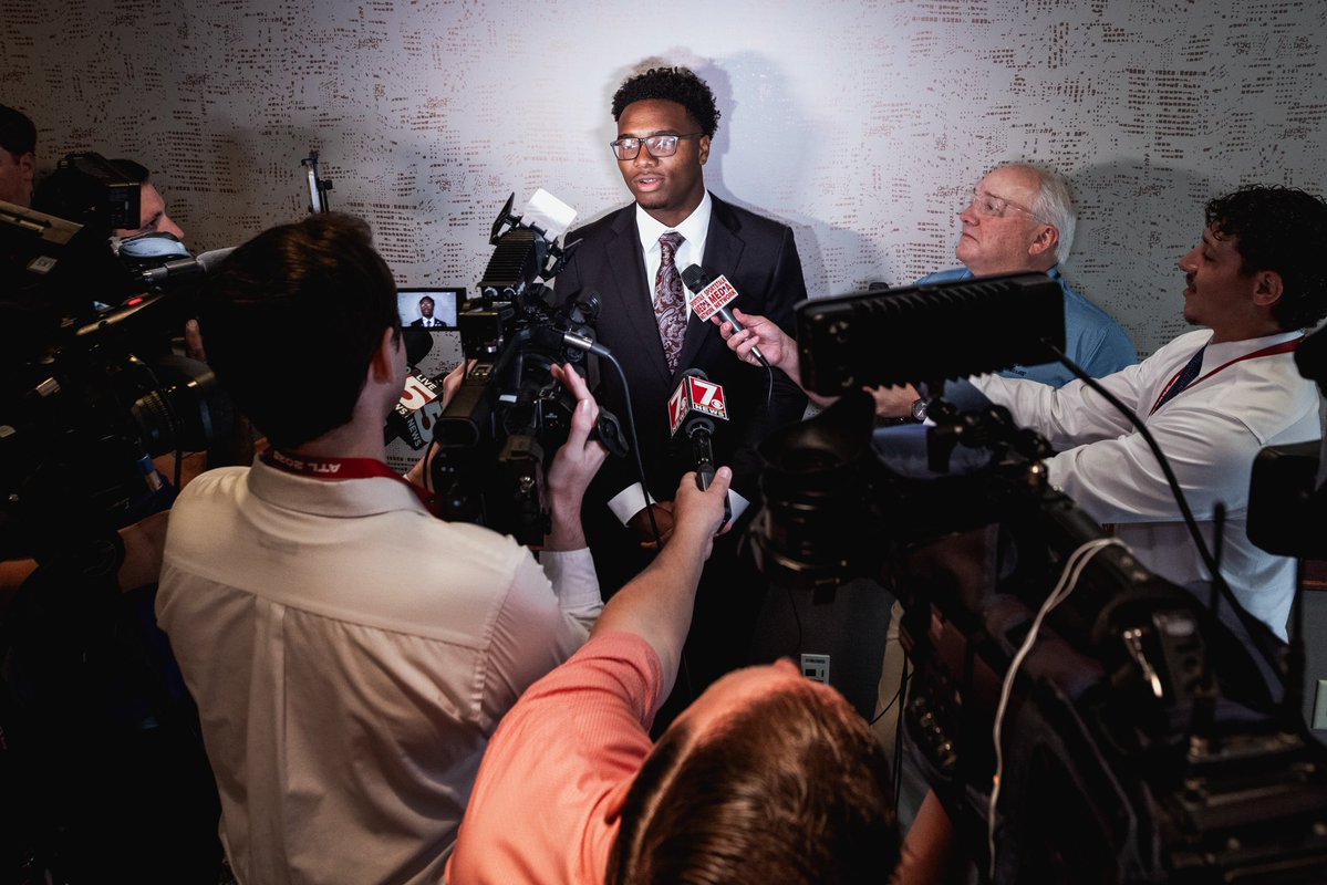 Talkin’ ball.