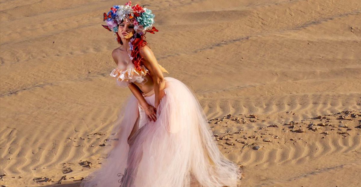 Runway Summer Music Festival Fashion 2025: Style That Sings #runwaymagazine #fashion #fun #fetival #party #event runwaylive.com/summer-music-f…