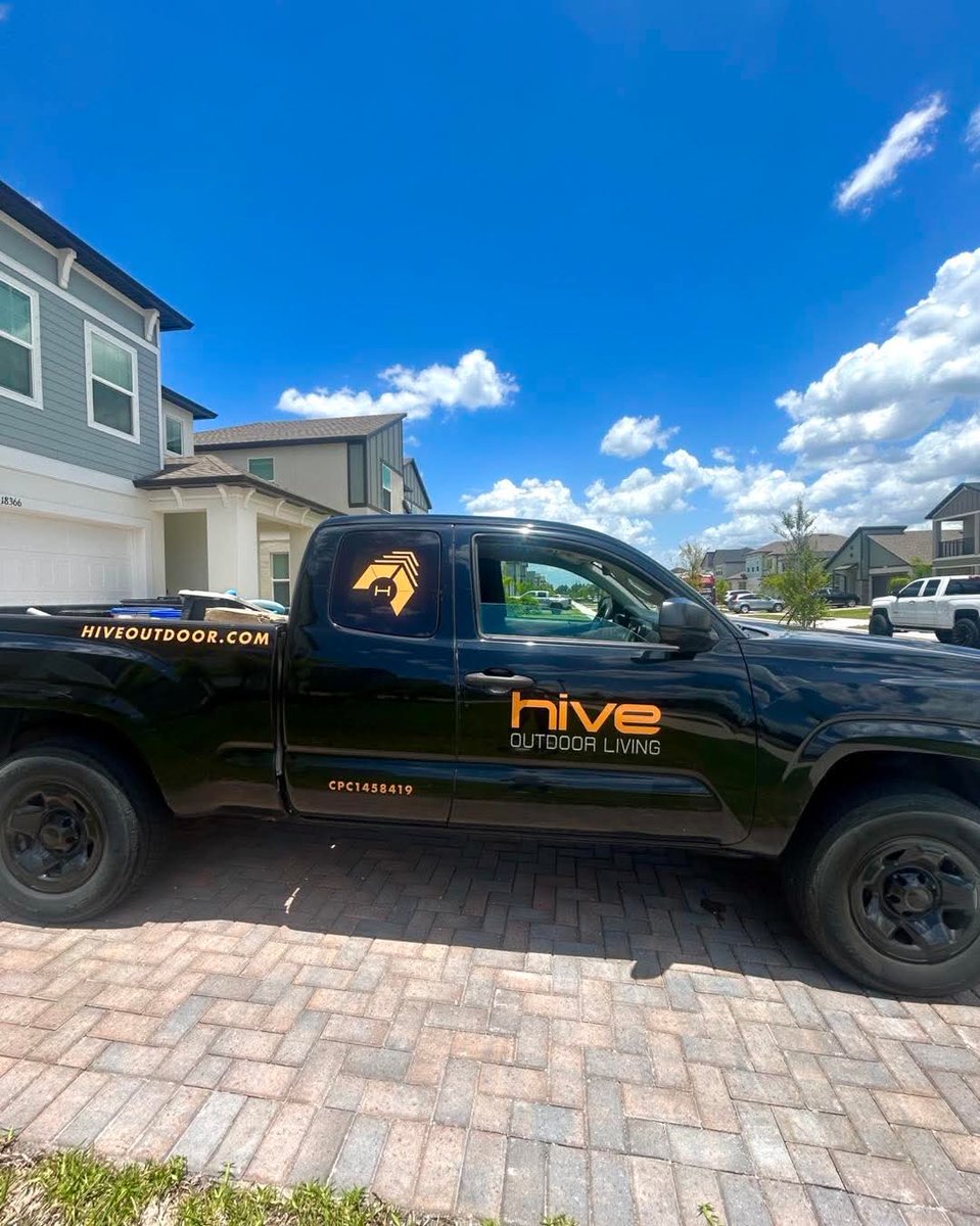 hive_outdoor's tweet image. Hive Outdoor Living does it best! 💪🔨 

#poolgoals #poolbuild #backyarddesign #pooldesign #backyardgoals #Tampapools