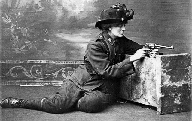 TheHistoryOfSo1's tweet image. Irish republican, suffragist, socialist and veteran of the 1916 Easter Uprising, Constance Markievicz, died July 15, 1927. As a prisoner she was the first woman elected to the UK House of Commons and became the first to hold a cabinet position in the Irish Republic. #OTD #Ireland