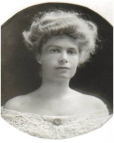 OTD in 1917, 16 suffragists picketing the White House were arrested &amp; sentenced to 2 months in the Occoquan Workhouse for “obstructing traffic.” Amelia Himes Walker was 1 of them. After the 19th Amend.’s ratification, she continued to work for woman’s rights &amp; the ERA.  #WeTheMen
