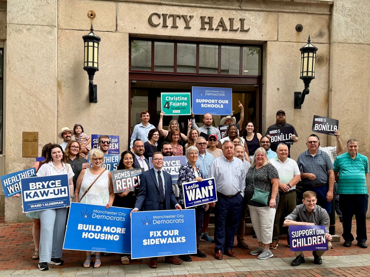 bryce4mht's tweet image. Exciting news – I've officially filed to run for Alderman!
This campaign is taking a people-powered approach to local politics. That's why I chose to file by turning in more than *100* nominating petitions signed by folks from all across Ward 1! #MHT #NHPolitics