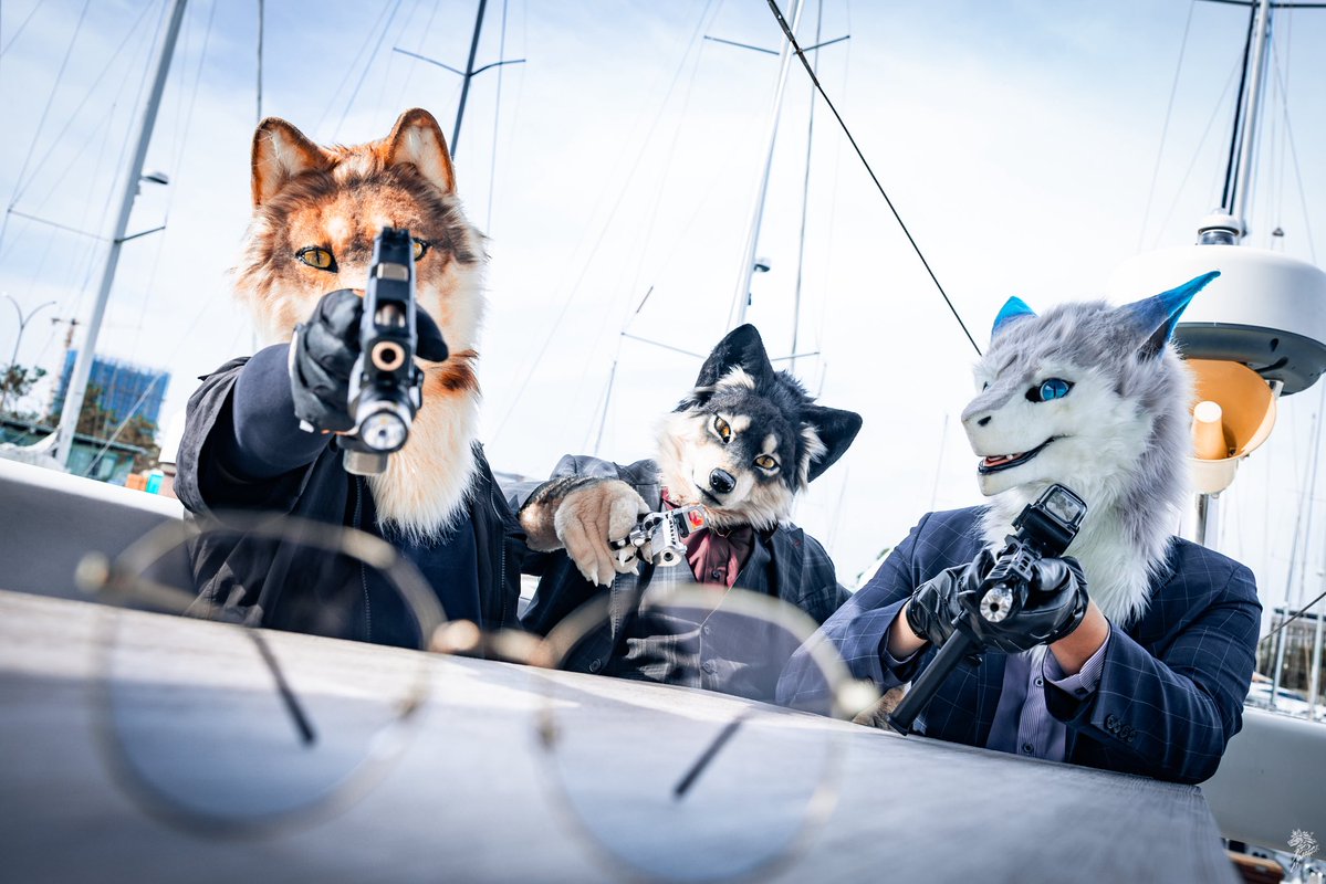 Shioru9010's tweet image. 談判?我們沒什麼好談的
🐾:@Oga_wolf06 @Shioru9010
🧀:@miku39_mix466
📷:@chiuwolf
#創造トリアノン
#FursuitsEveryday
#fursuiter
#fursuit