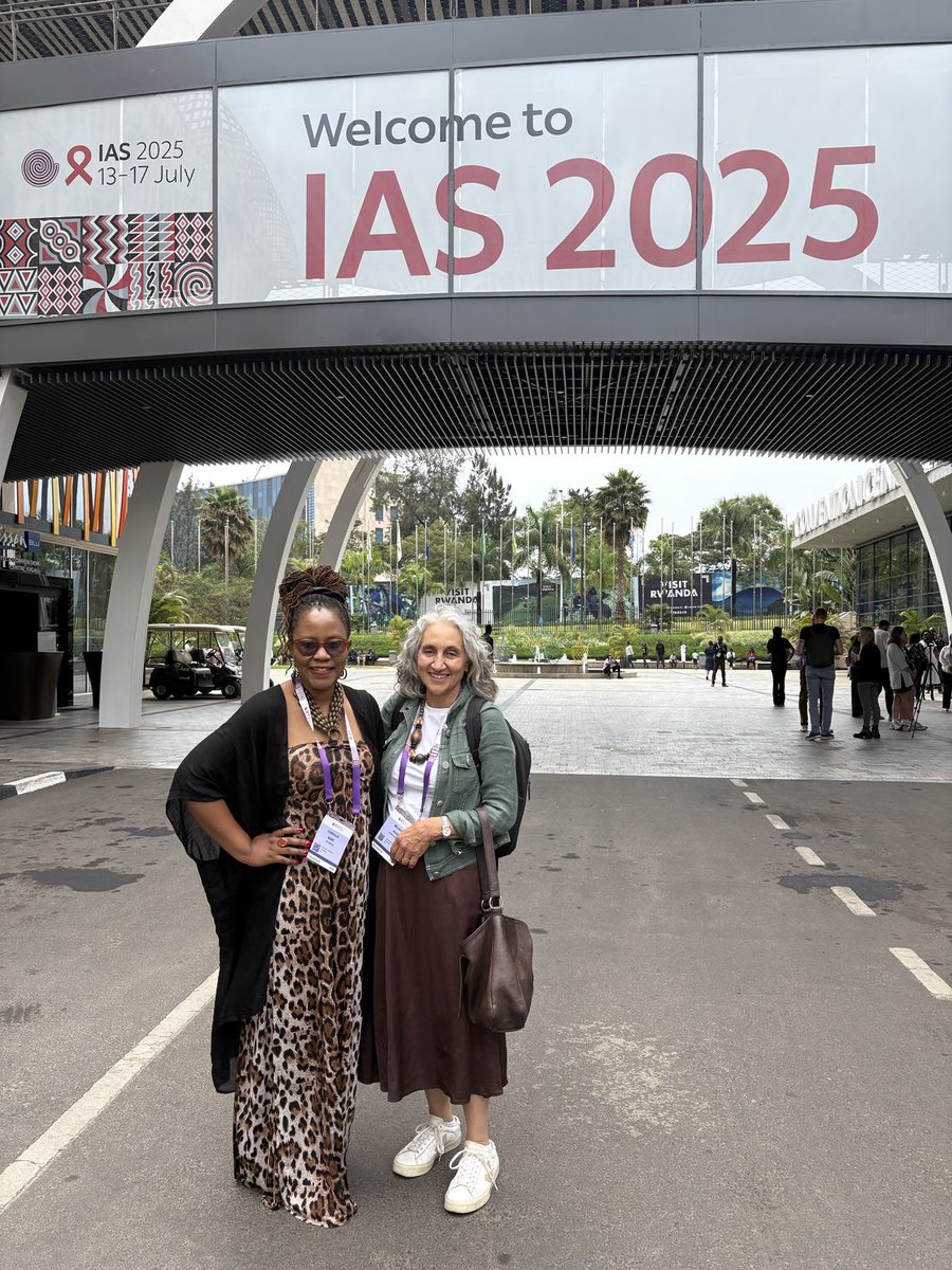 Melanie Amna Abas (@melanieabas) on Twitter photo Excited to be at the worlds premiere #HIV science conference, with Tarisai Bere presenting a late breaker abstract on #mentalhealth as key to the HIV response thanks to ā¦<a href="/DixonChibanda/">Dixon Chibanda</a>ā© ā¦<a href="/WalterMangezi/">Walter Mangezi</a>ā© <a href="/DrSteveSafren/">Steve Safren</a>ā© ā¦<a href="/KingsIoPPN/">Institute of Psychiatry, Psychology & Neuroscience</a>⩠⦠Excited to be at the worlds premiere #HIV science conference, with Tarisai Bere presenting a late breaker abstract on #mentalhealth as key to the HIV response thanks to ā¦<a href="/DixonChibanda/">Dixon Chibanda</a>ā© ā¦<a href="/WalterMangezi/">Walter Mangezi</a>ā© <a href="/DrSteveSafren/">Steve Safren</a>ā© ā¦<a href="/KingsIoPPN/">Institute of Psychiatry, Psychology & Neuroscience</a>ā© ā¦